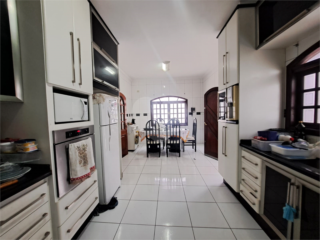 Sobrado à Venda | 400 m² | 6 Dorms | 2 Suítes | 7 Vagas | Vila Sabrina