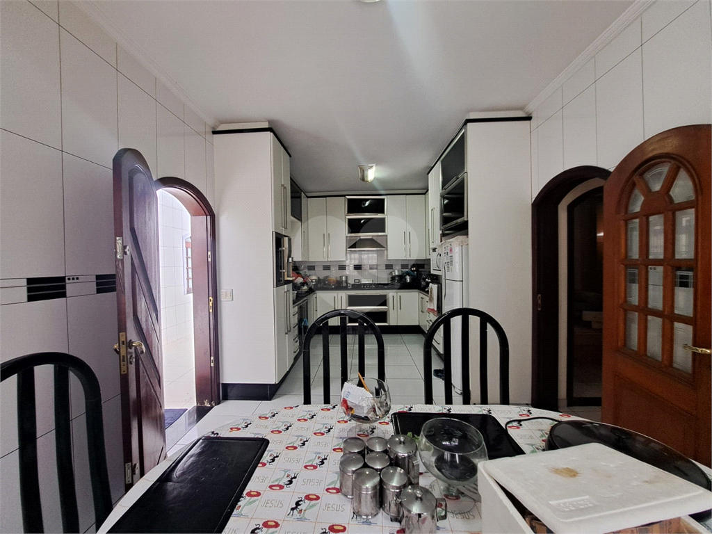 Sobrado à Venda | 400 m² | 6 Dorms | 2 Suítes | 7 Vagas | Vila Sabrina