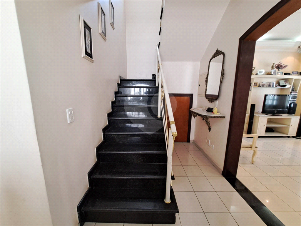 Sobrado à Venda | 400 m² | 6 Dorms | 2 Suítes | 7 Vagas | Vila Sabrina