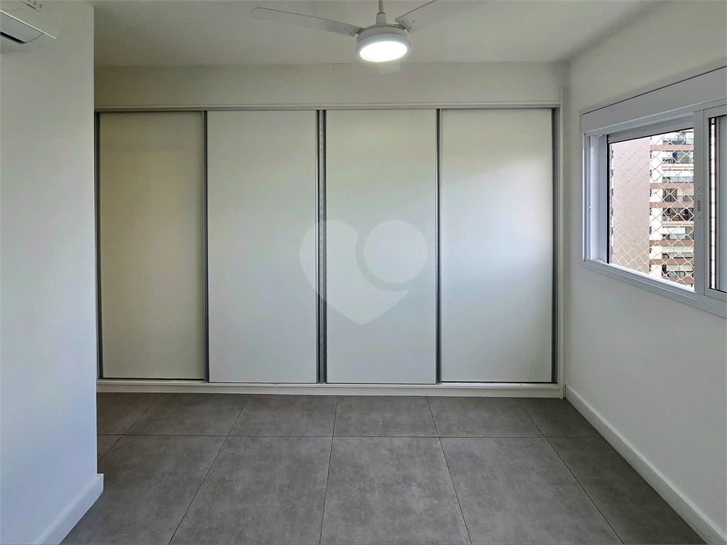 Campo Belo Reformado 2 Vagas 2 Quartos Varanda Andar Alto Pronto Para Morar