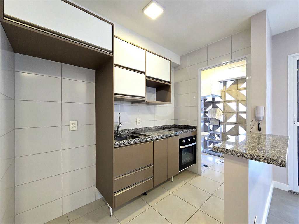 Campo Belo Reformado 2 Vagas 2 Quartos Varanda Andar Alto Pronto Para Morar