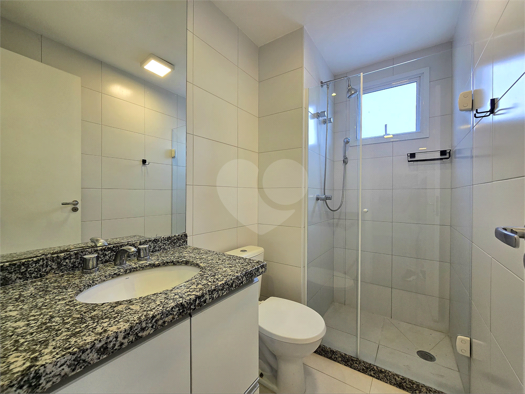 Campo Belo Reformado 2 Vagas 2 Quartos Varanda Andar Alto Pronto Para Morar