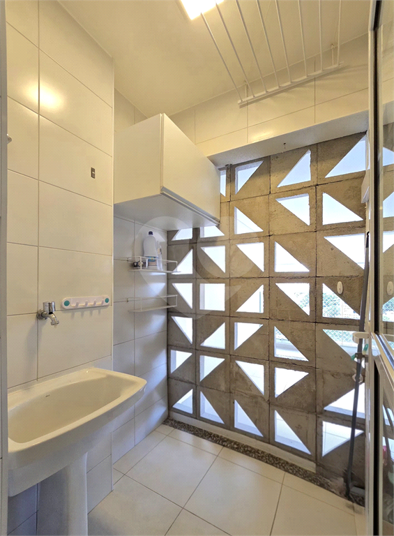 Campo Belo Reformado 2 Vagas 2 Quartos Varanda Andar Alto Pronto Para Morar