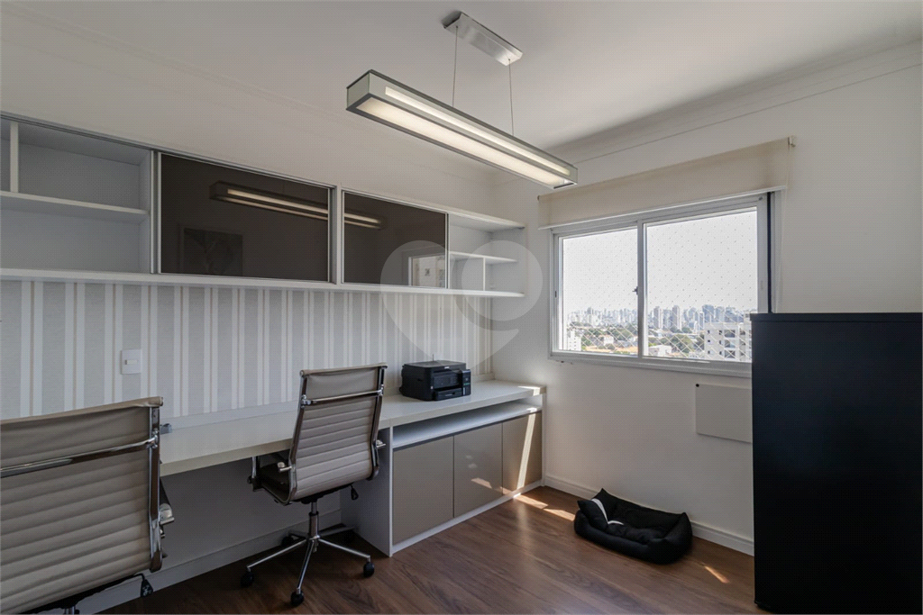 APARTAMENTO IPIRANGA COM  4 SUÍTES E 3 VAGAS REFORMADO!