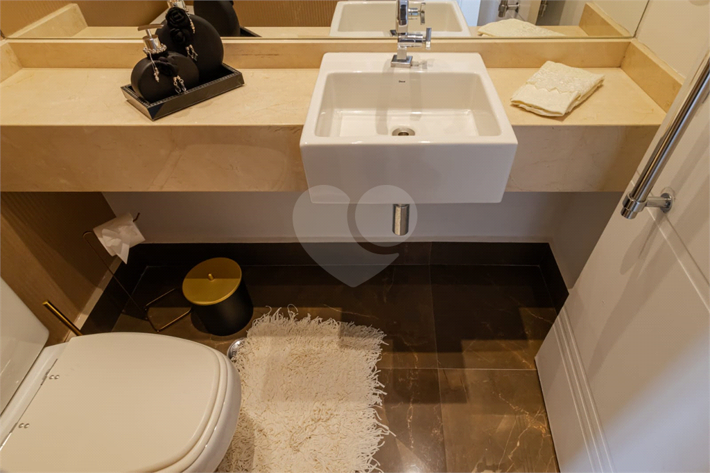 APARTAMENTO IPIRANGA COM  4 SUÍTES E 3 VAGAS REFORMADO!