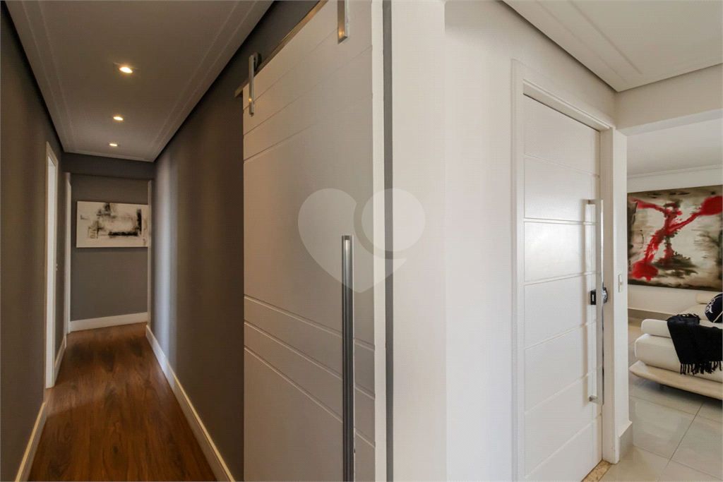 APARTAMENTO IPIRANGA COM  4 SUÍTES E 3 VAGAS REFORMADO!