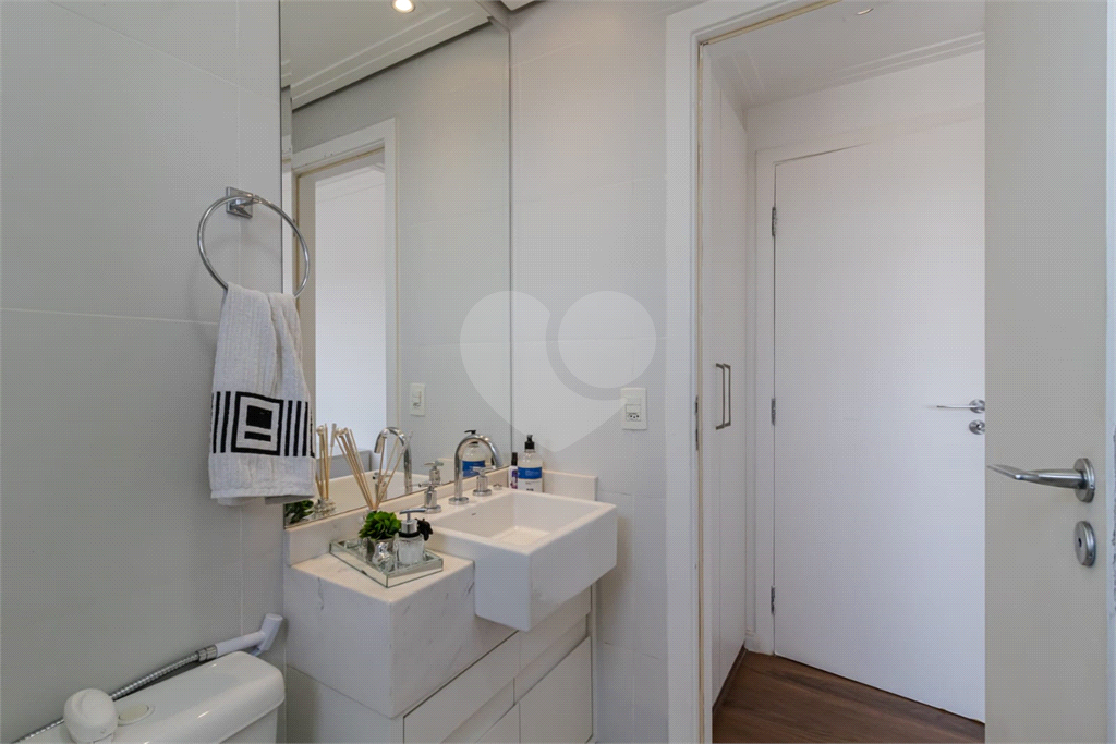 APARTAMENTO IPIRANGA COM  4 SUÍTES E 3 VAGAS REFORMADO!