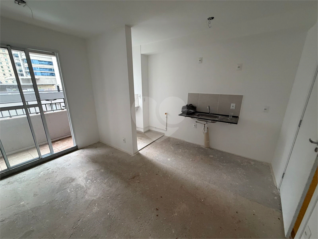 APARTAMENTO em SANTANA