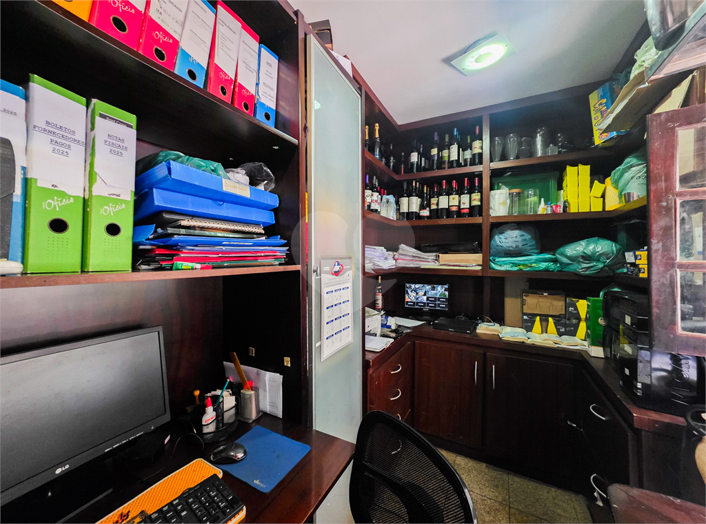 Loja / Salão Comercial / Restaurante - Santo Amaro - Vão Livre - Venda / Compra