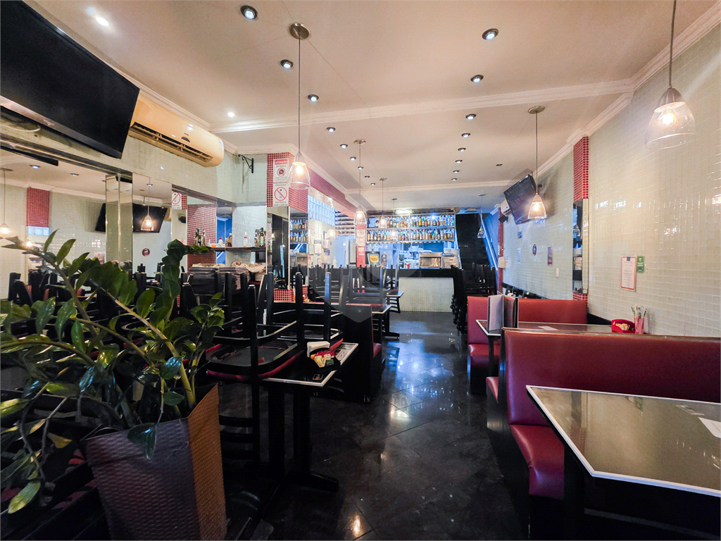 Loja / Salão Comercial / Restaurante - Santo Amaro - Vão Livre - Venda / Compra