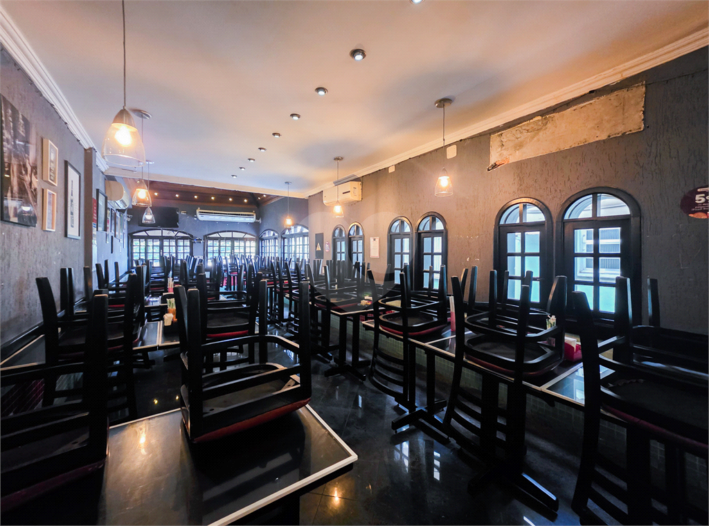 Loja / Salão Comercial / Restaurante - Santo Amaro - Vão Livre - Venda / Compra