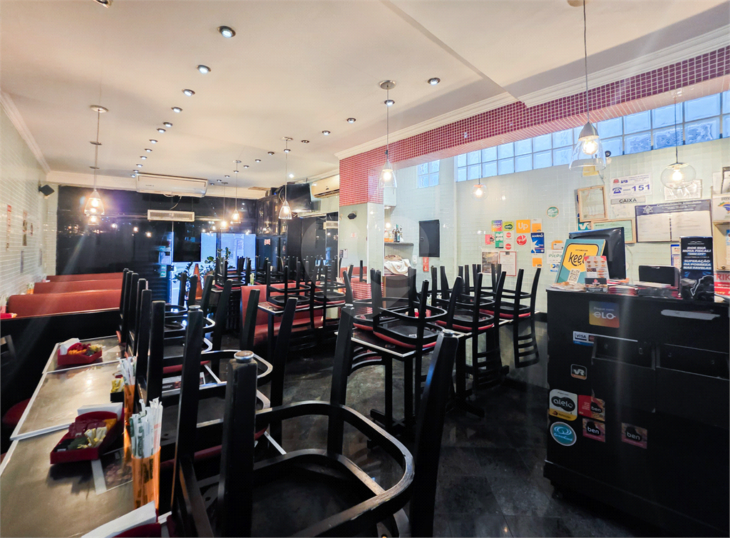 Loja / Salão Comercial / Restaurante - Santo Amaro - Vão Livre - Venda / Compra