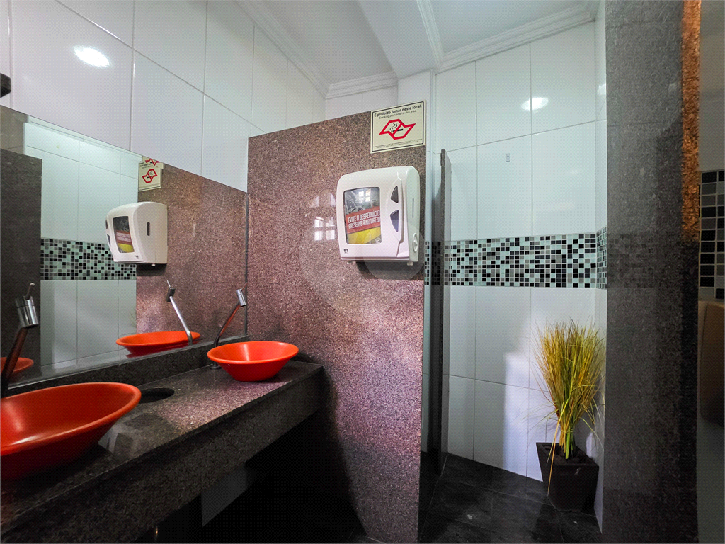 Loja / Salão Comercial / Restaurante - Santo Amaro - Vão Livre - Venda / Compra