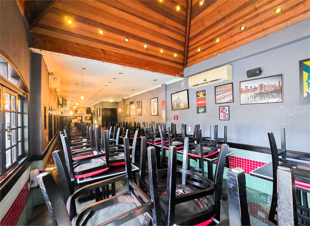 Loja / Salão Comercial / Restaurante - Santo Amaro - Vão Livre - Venda / Compra