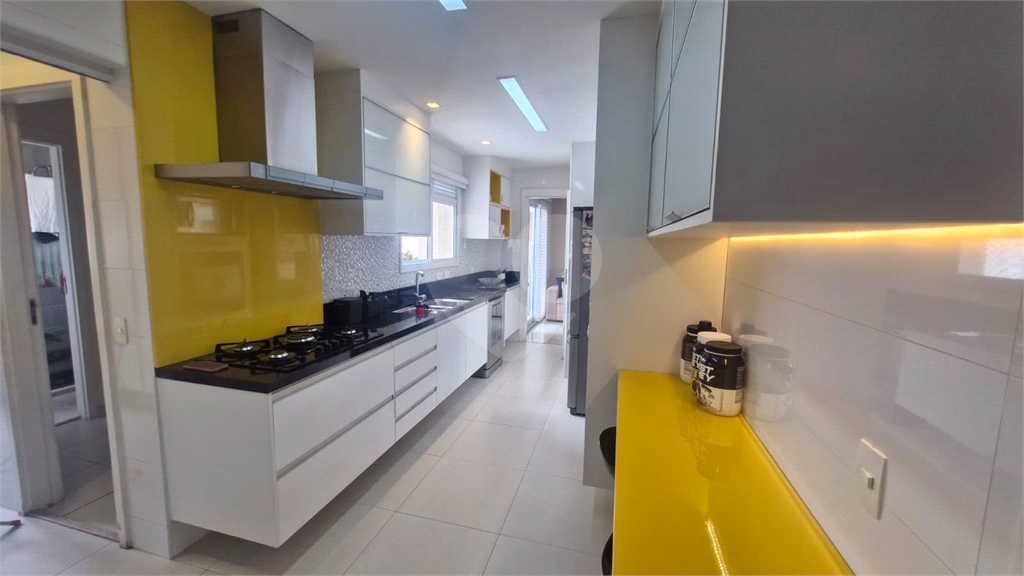 Apartamento de Alto Padrão à Venda | 221m² | 3dorm(3suites) | 4 Vagas | Santana