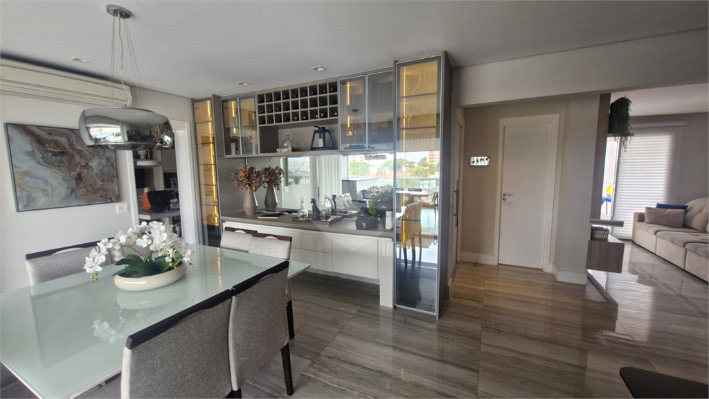 Apartamento de Alto Padrão à Venda | 221m² | 3dorm(3suites) | 4 Vagas | Santana