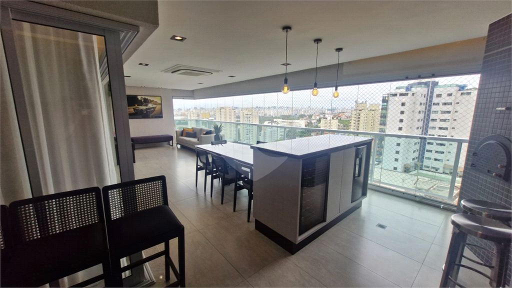 Apartamento de Alto Padrão à Venda | 221m² | 3dorm(3suites) | 4 Vagas | Santana