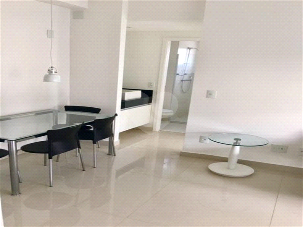 APTO 1 QUARTO + 1 VAGA - CAMPO BELO