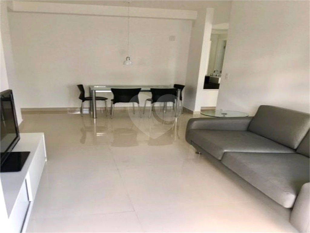 APTO 1 QUARTO + 1 VAGA - CAMPO BELO