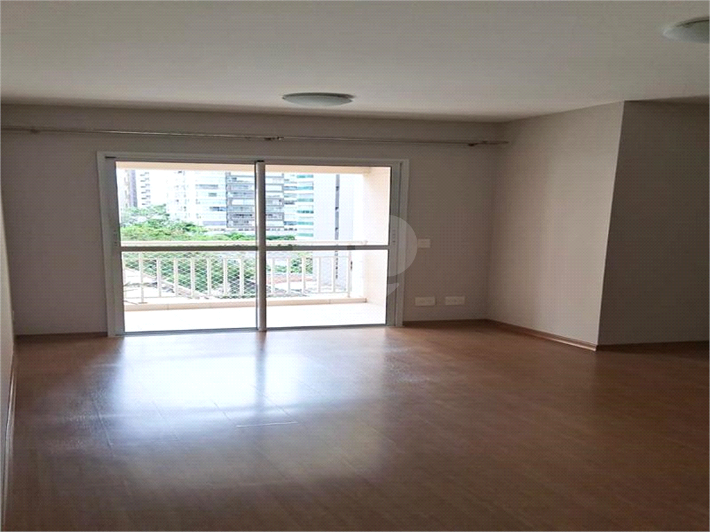 APTO 3 QUARTO - 1 SUITE - BELA VISTA 