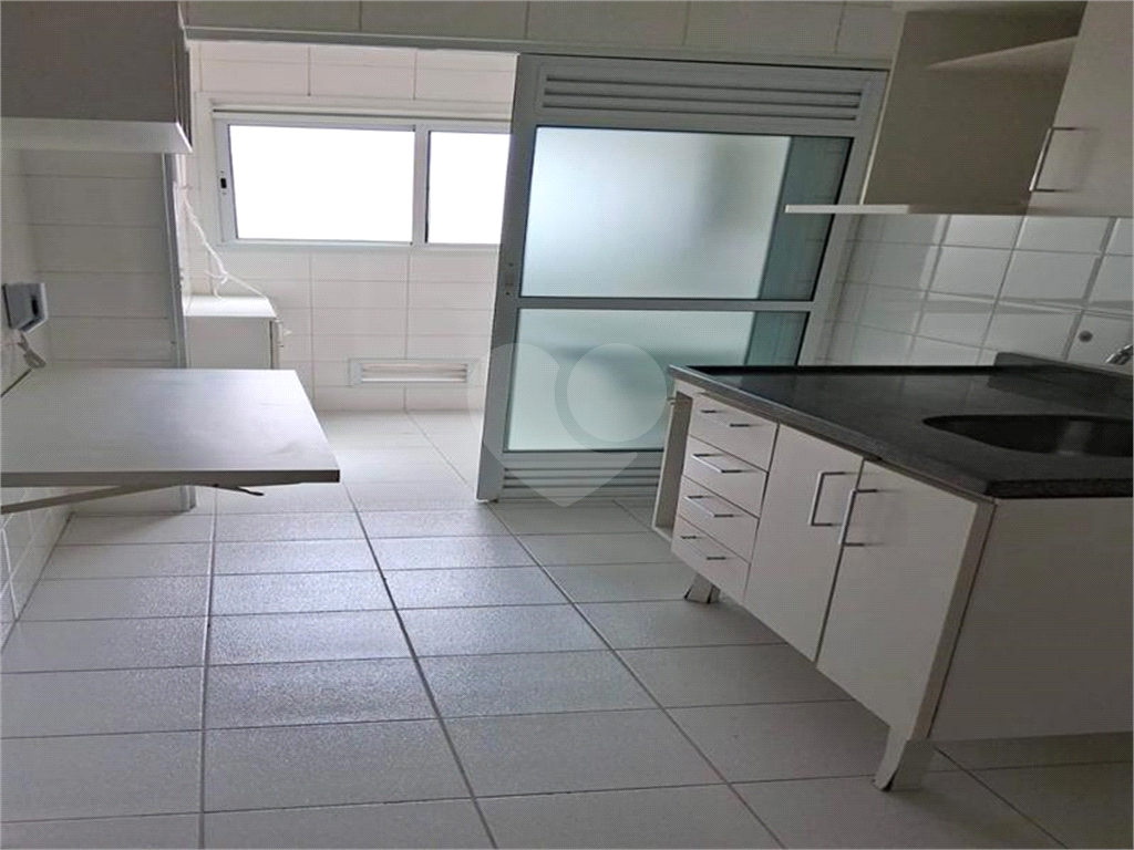 APTO 3 QUARTO - 1 SUITE - BELA VISTA 