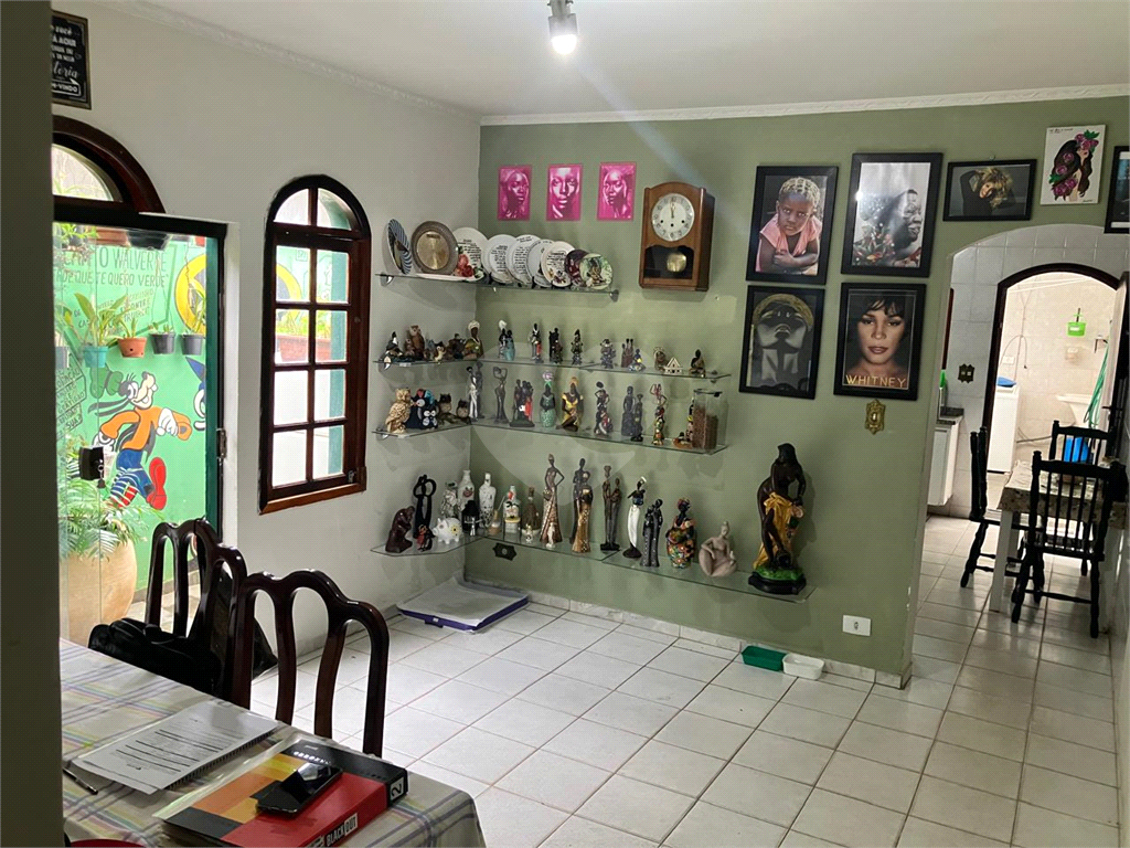 Sobrado Espaçoso 206m² no Parque Continental I – Conforto e Localização Estratégica
