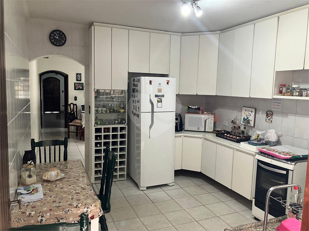 Sobrado Espaçoso 206m² no Parque Continental I – Conforto e Localização Estratégica
