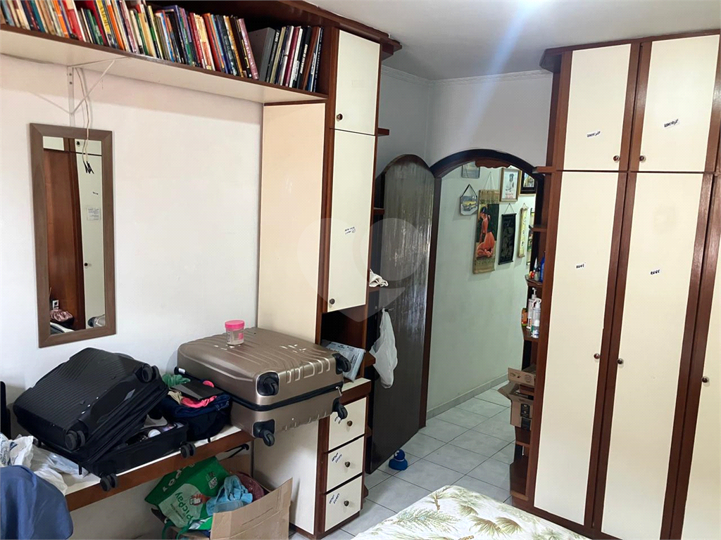 Sobrado Espaçoso 206m² no Parque Continental I – Conforto e Localização Estratégica
