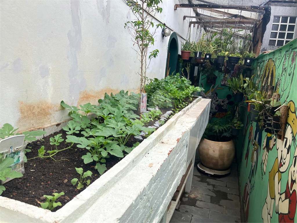 Sobrado Espaçoso 206m² no Parque Continental I – Conforto e Localização Estratégica
