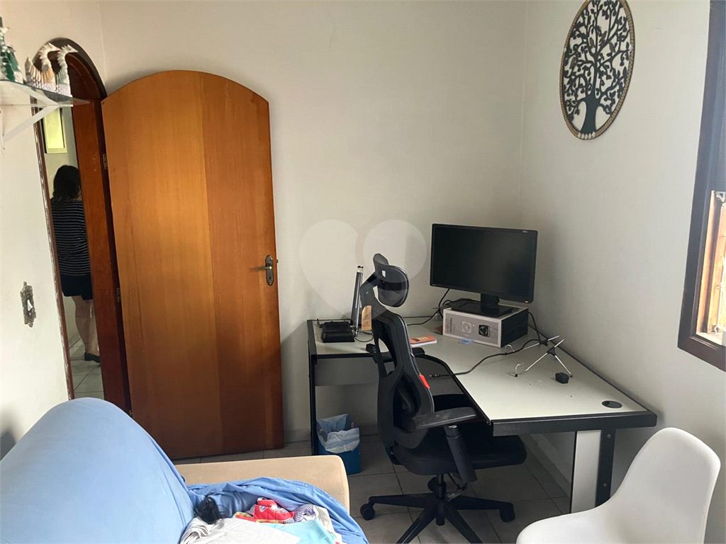 Sobrado Espaçoso 206m² no Parque Continental I – Conforto e Localização Estratégica
