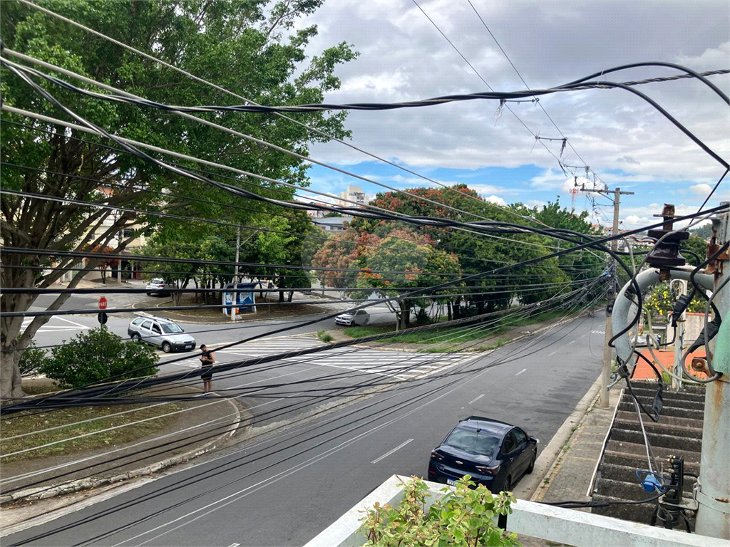 Sobrado Espaçoso 206m² no Parque Continental I – Conforto e Localização Estratégica
