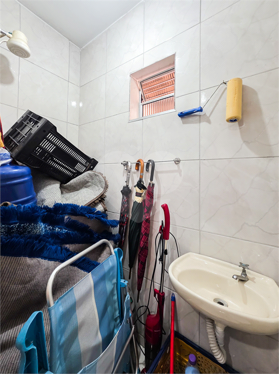 Casa - Vila Alpina - 3 Quartos (1 Suíte) - Quintal - 2 Vagas - Venda / Compra