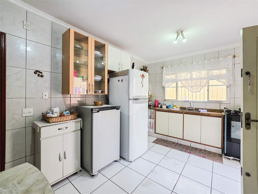 Casa - Vila Alpina - 3 Quartos (1 Suíte) - Quintal - 2 Vagas - Venda / Compra