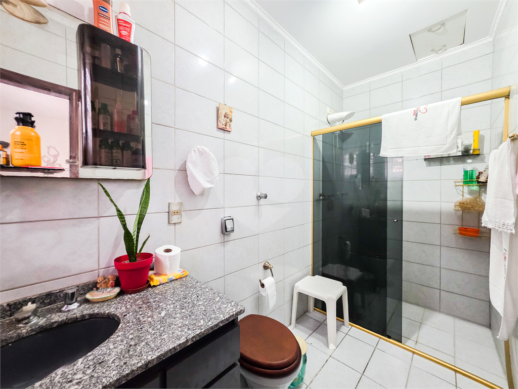 Casa - Vila Alpina - 3 Quartos (1 Suíte) - Quintal - 2 Vagas - Venda / Compra