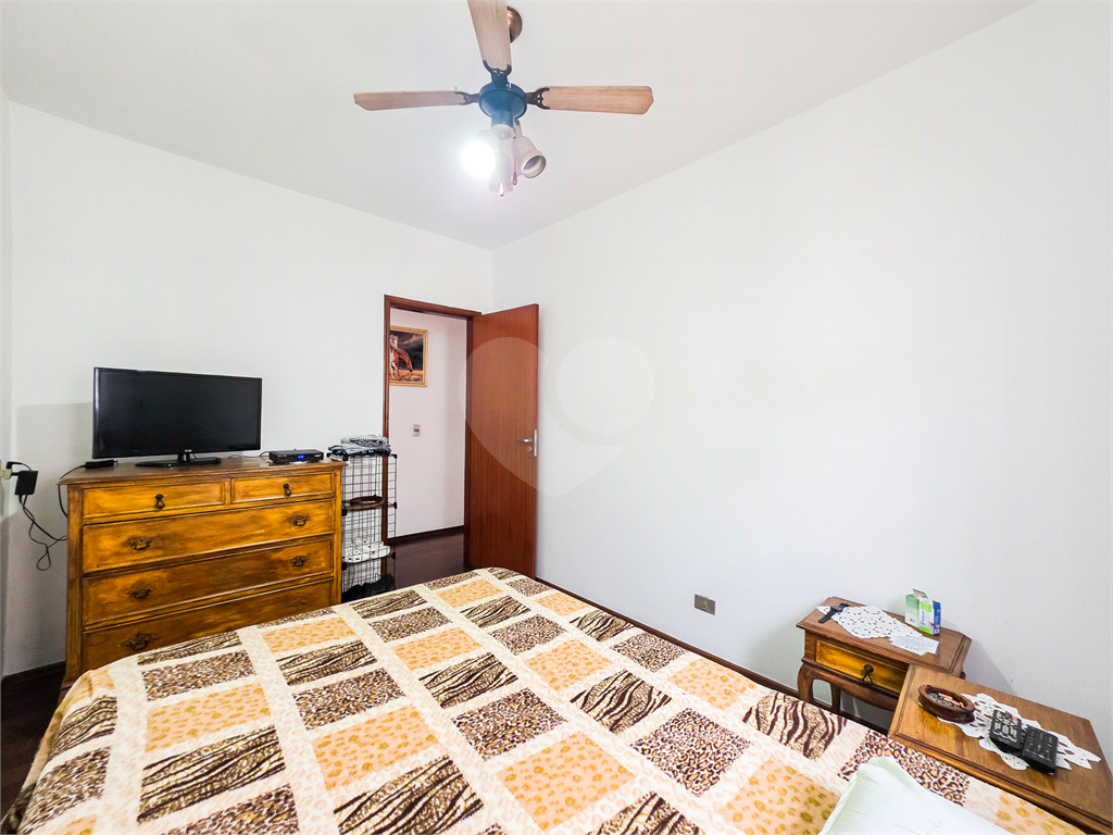 Casa - Vila Alpina - 3 Quartos (1 Suíte) - Quintal - 2 Vagas - Venda / Compra