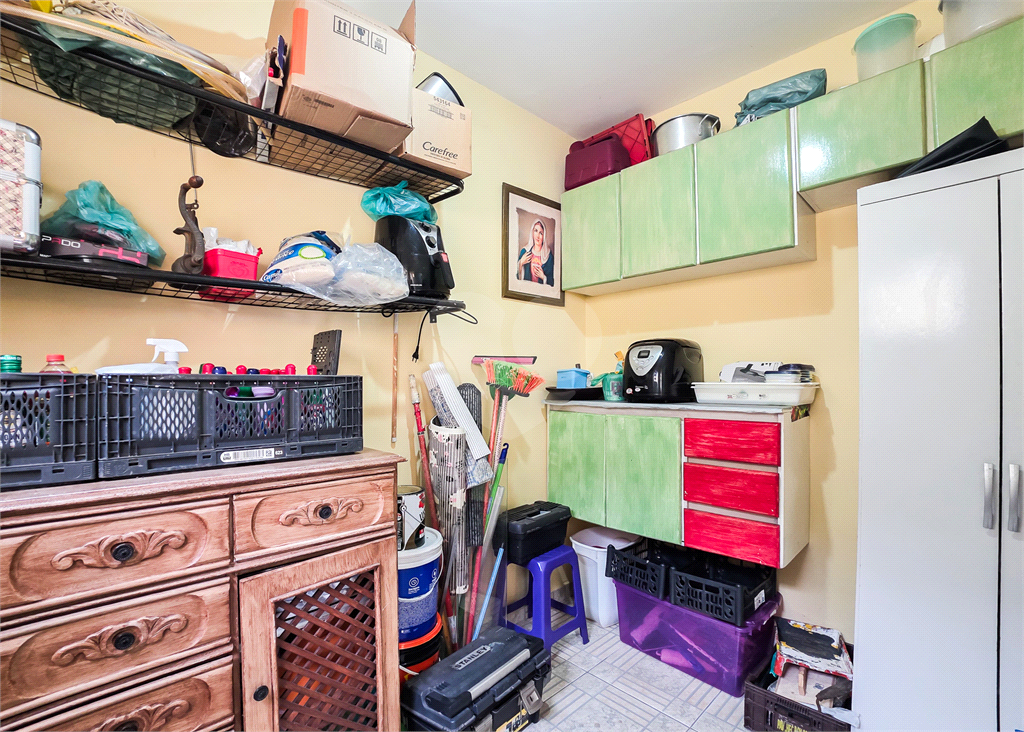 Casa - Vila Alpina - 3 Quartos (1 Suíte) - Quintal - 2 Vagas - Venda / Compra