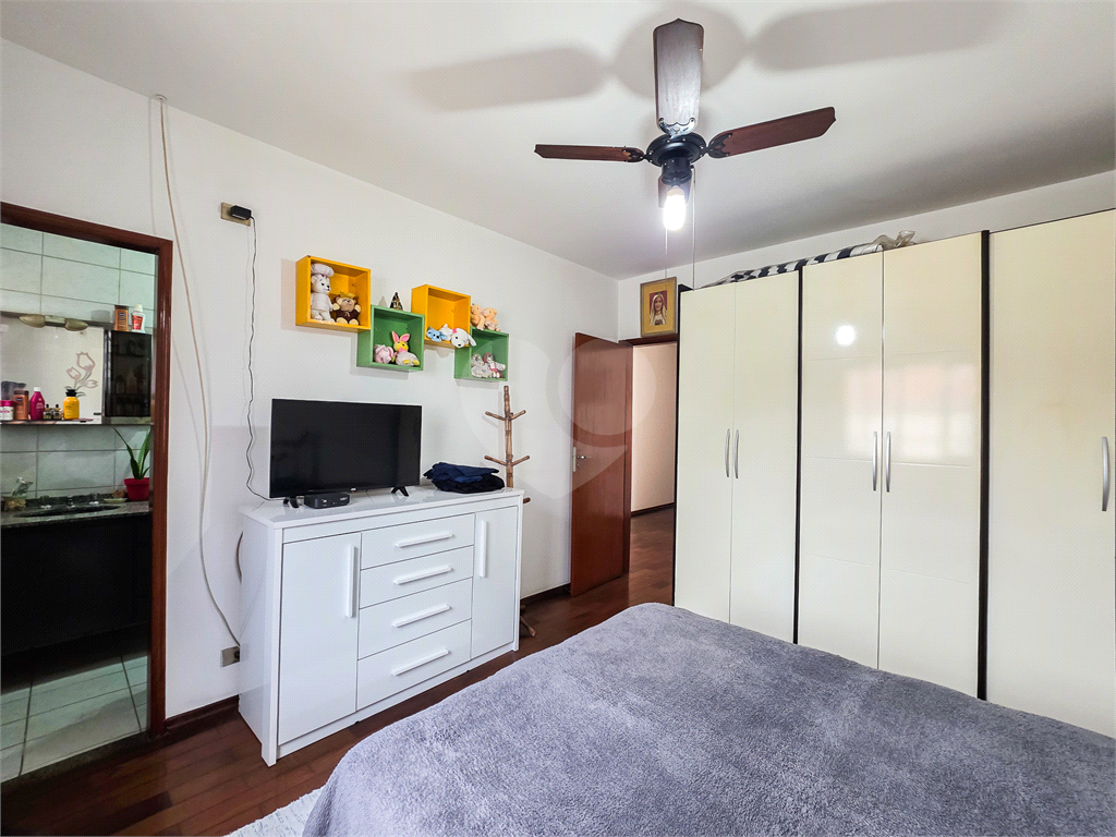 Casa - Vila Alpina - 3 Quartos (1 Suíte) - Quintal - 2 Vagas - Venda / Compra