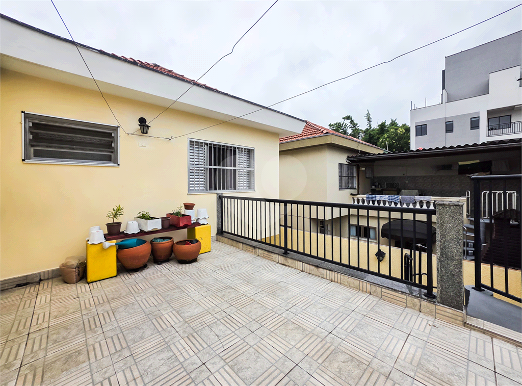 Casa - Vila Alpina - 3 Quartos (1 Suíte) - Quintal - 2 Vagas - Venda / Compra