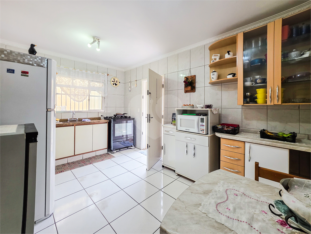 Casa - Vila Alpina - 3 Quartos (1 Suíte) - Quintal - 2 Vagas - Venda / Compra