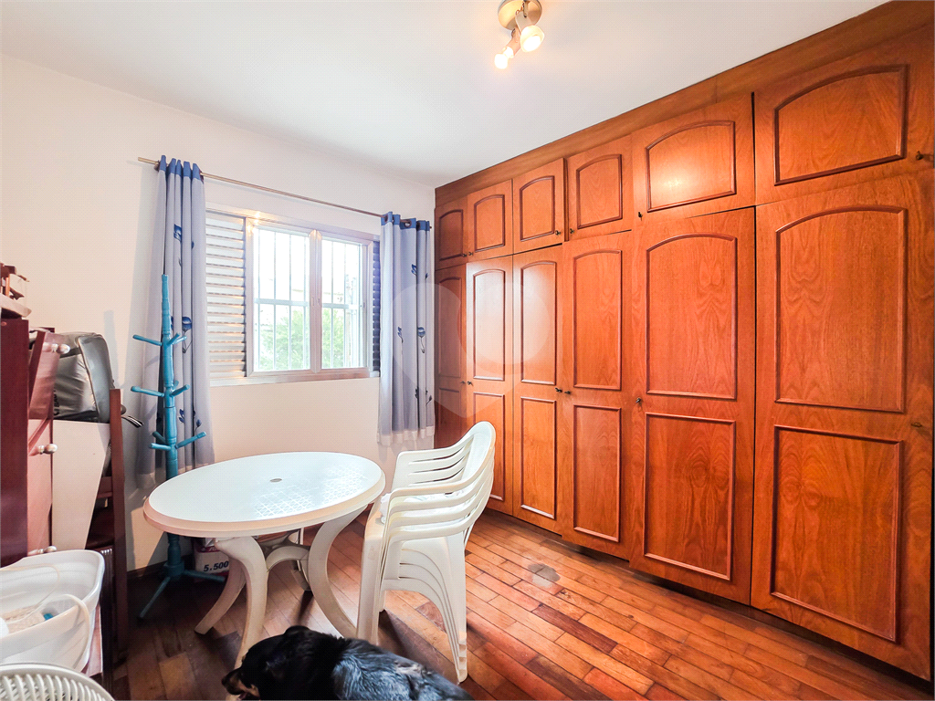 Casa - Vila Alpina - 3 Quartos (1 Suíte) - Quintal - 2 Vagas - Venda / Compra