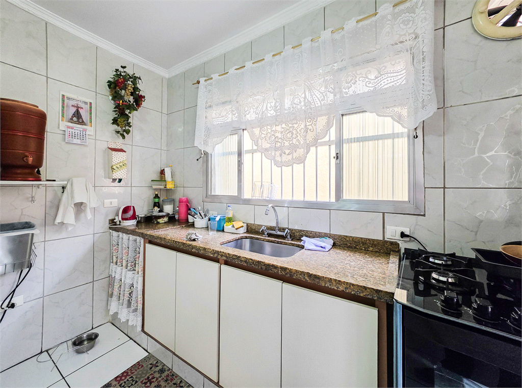 Casa - Vila Alpina - 3 Quartos (1 Suíte) - Quintal - 2 Vagas - Venda / Compra