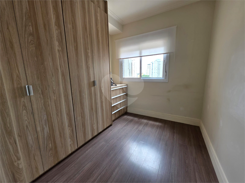 APARTAMENTO em CASA VERDE