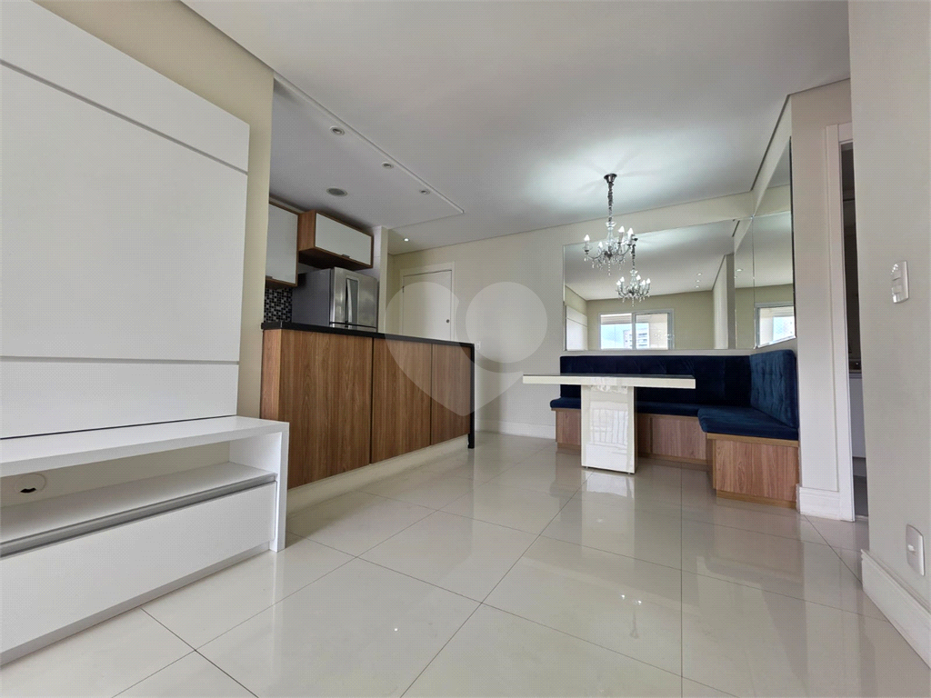 APARTAMENTO em CASA VERDE