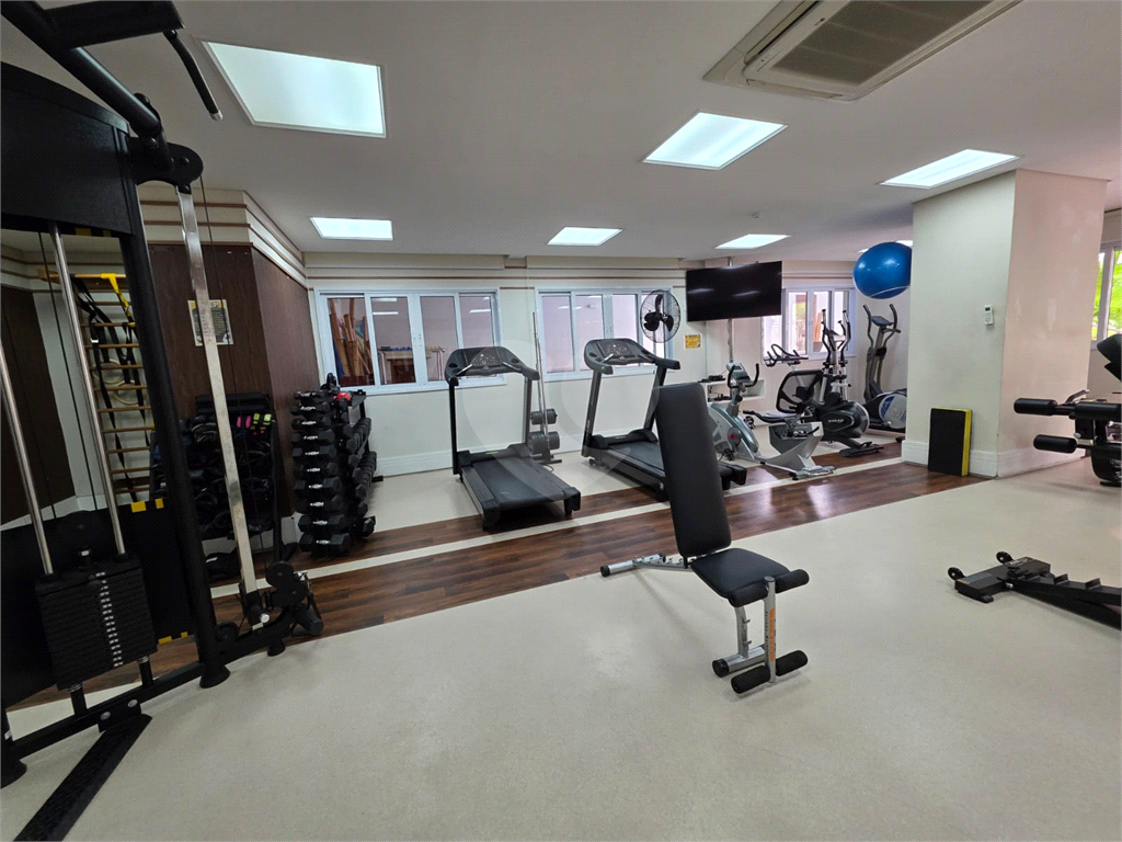 APARTAMENTO em CASA VERDE