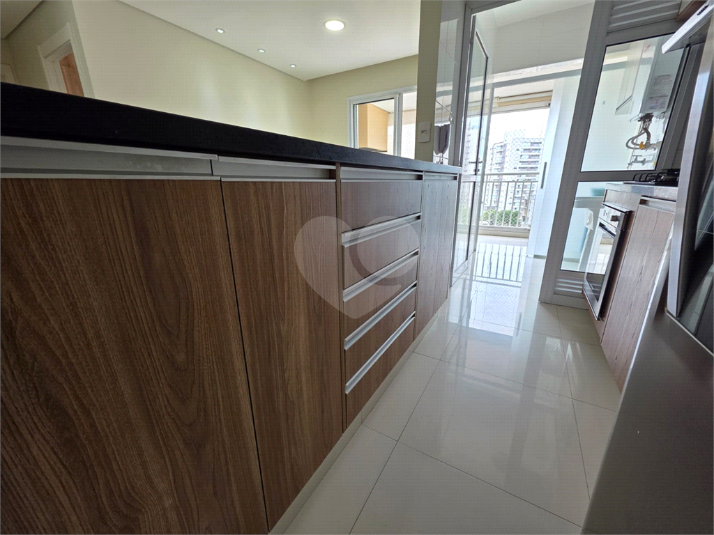 APARTAMENTO em CASA VERDE