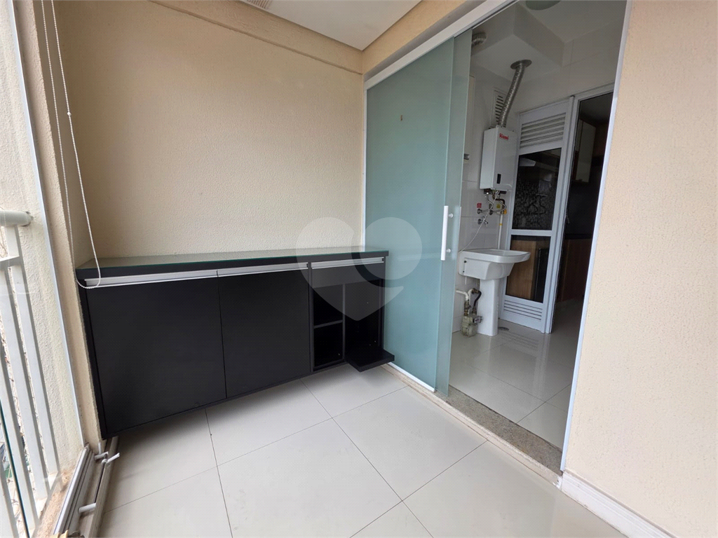 APARTAMENTO em CASA VERDE