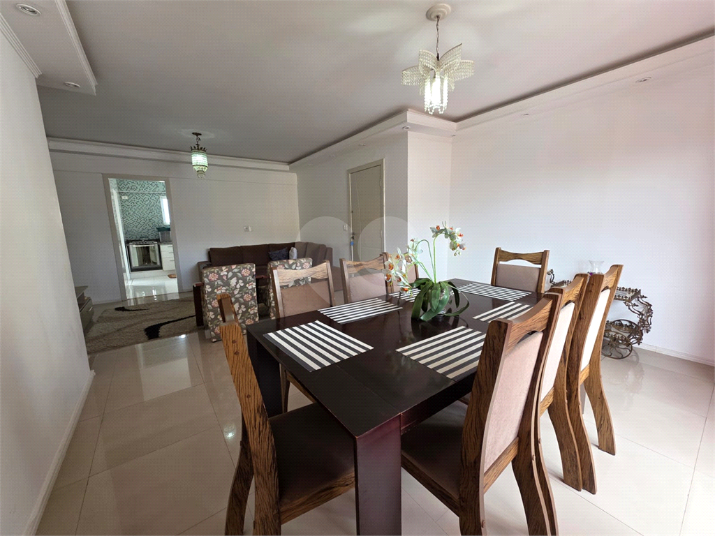 APARTAMENTO em SANTANA