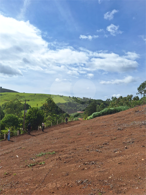 Lotes com 800m2 cada á venda em Joanópolis