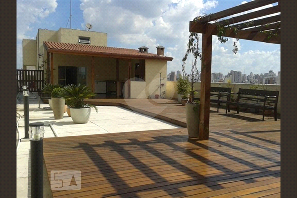 APARTAMENTO em CAMBUCI