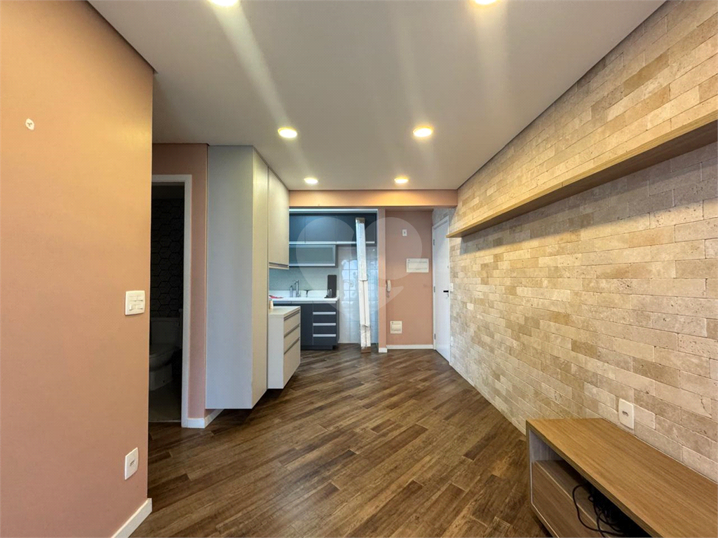 APARTAMENTO em CASA VERDE